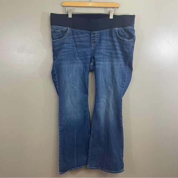 Old Navy size 18 Maternity Front Low Rise Panel Flare Jeans Pregnancy Postpartum - Picture 1 of 11